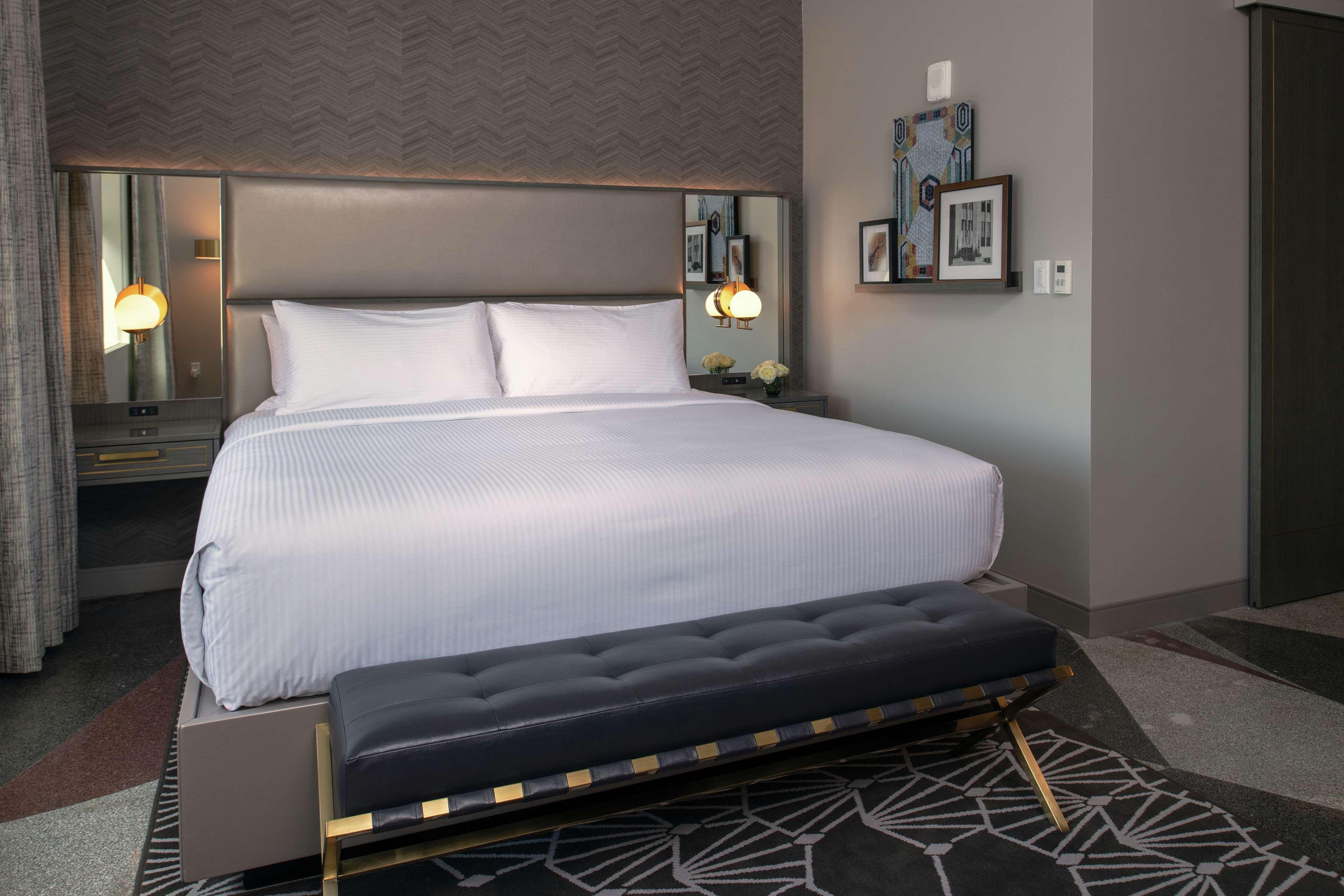 Tulsa Club Hotel Curio Collection By Hilton Buitenkant foto