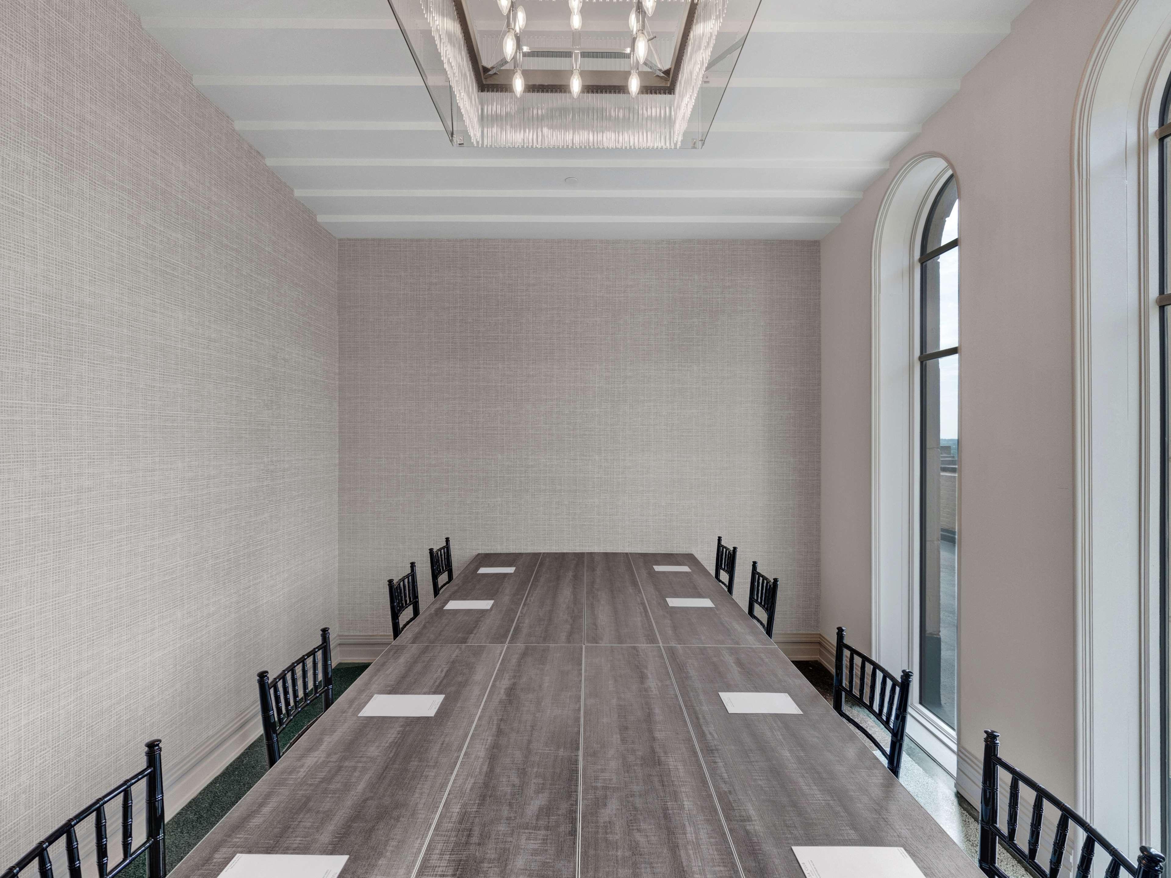 Tulsa Club Hotel Curio Collection By Hilton Buitenkant foto