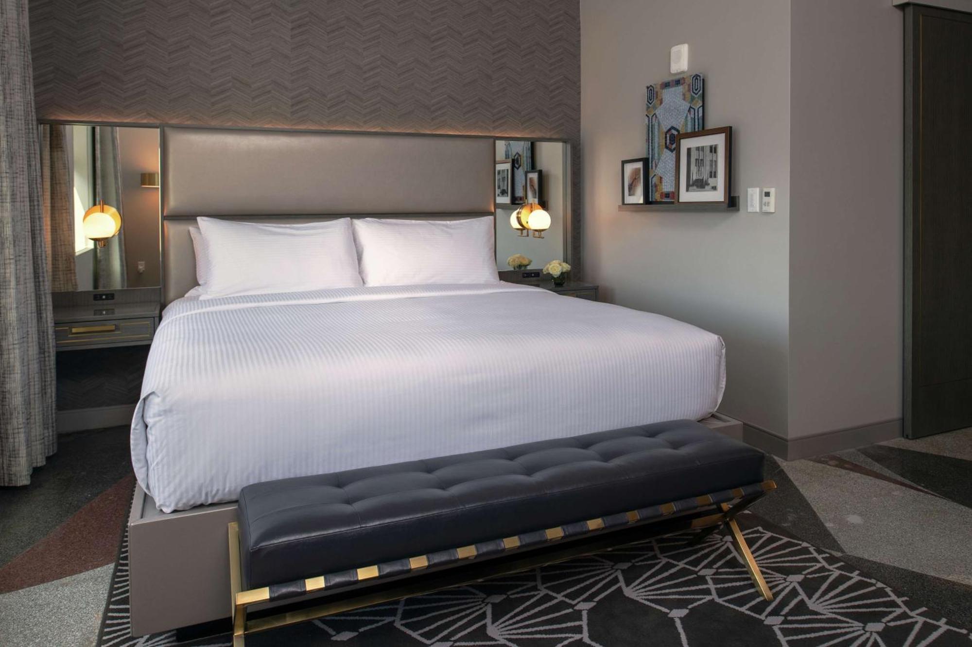 Tulsa Club Hotel Curio Collection By Hilton Buitenkant foto